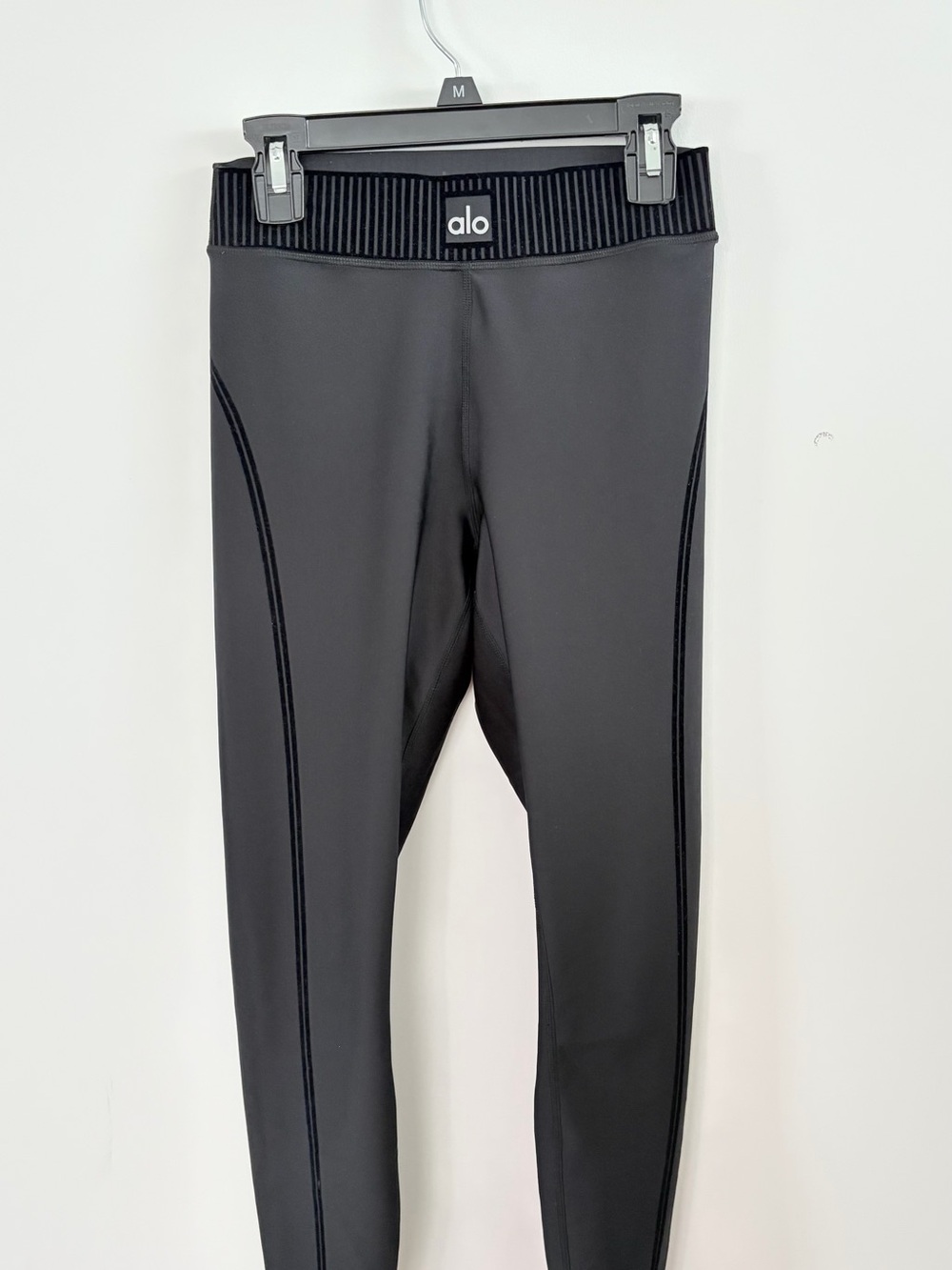 ALO Yoga Black Performance Leggings with Ribbed Waistband
